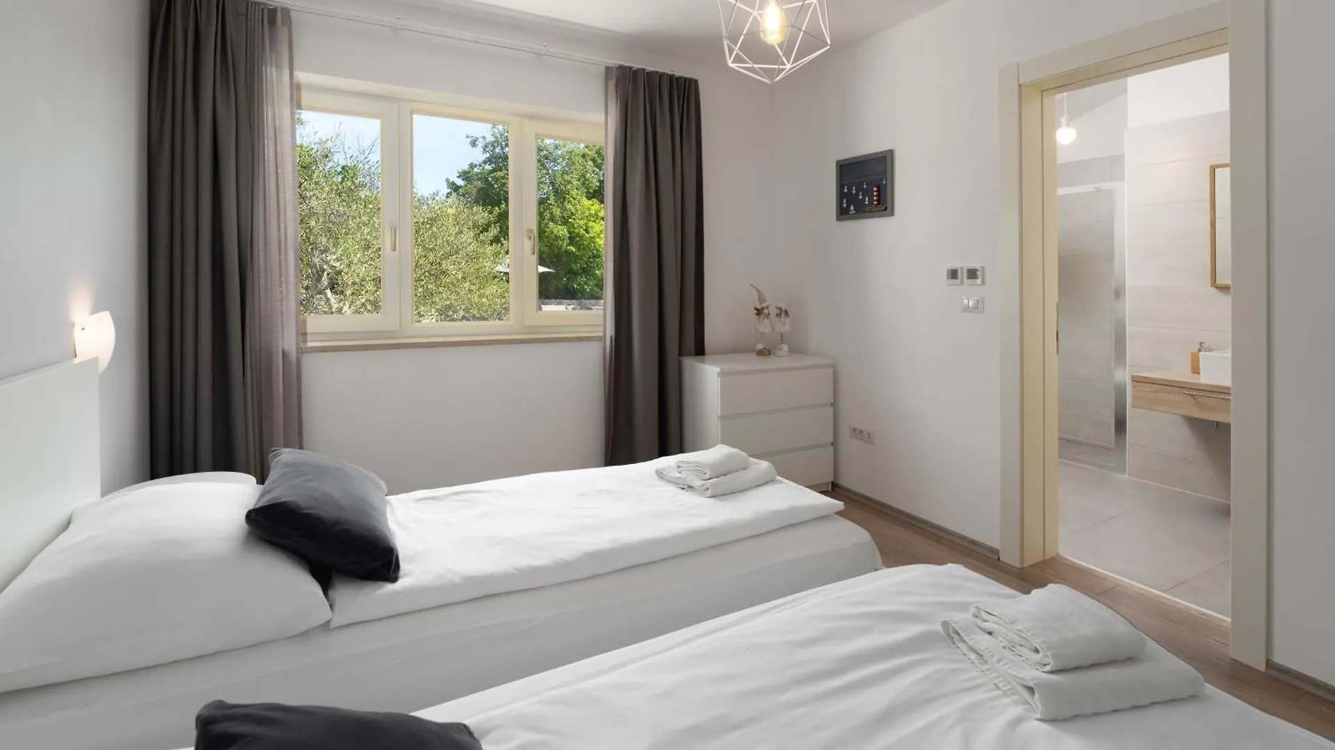 Holiday home Villa Gemini Mit Salzwasserpool Und Garten Visnjan Croatia